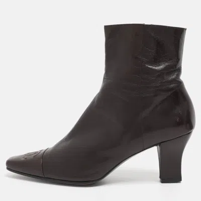 Pre-owned Chanel Brown Leather Vintage Cc Mid Calf Boots Size 39