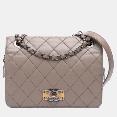Pre-owned Chanel Brown Quilted Calfskin Day Trip Flap