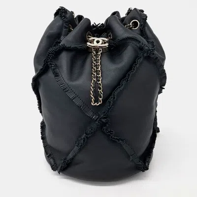 Pre-owned Chanel Bucket Bag In Black