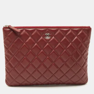 Pre-owned Chanel Burgundy Quilted Leather Medium O Case Clutch