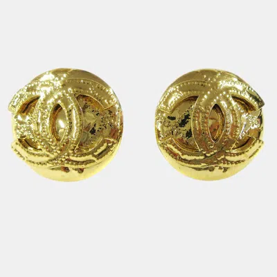 Pre-owned Chanel Button Earrings Clip-on Gold