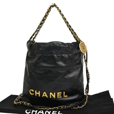 Pre-owned Chanel C22 Black Patent Leather Shoulder Bag ()