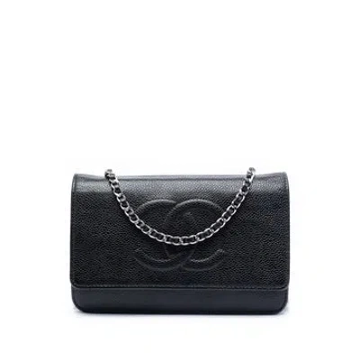 Pre-owned Chanel Calf Leather Cc Caviar Wallet On Chain In Black