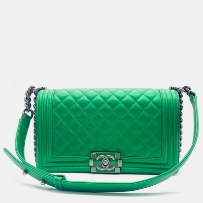 Pre-owned Chanel Calf Leather Medium Boy Shoulder Bags In Green