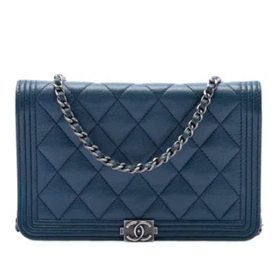 Pre-owned Chanel Calf Leather Quilted Caviar Boy Wallet On Chain In Blue