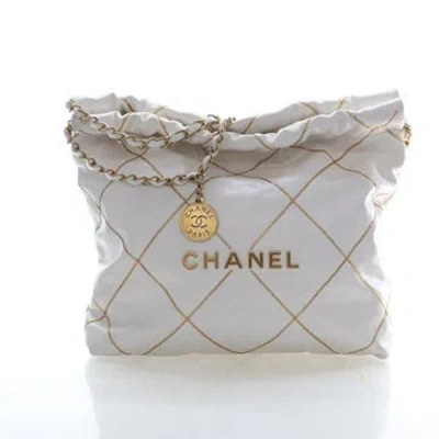 Pre-owned Chanel Calfskin 22 Hobo Small In Multi