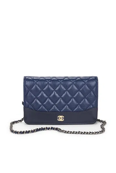 Pre-owned Chanel Calfskin Gabrielle Wallet On Chain In Blue