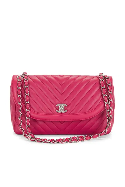 Pre-owned Chanel Calfskin Round Flap Bag In Red