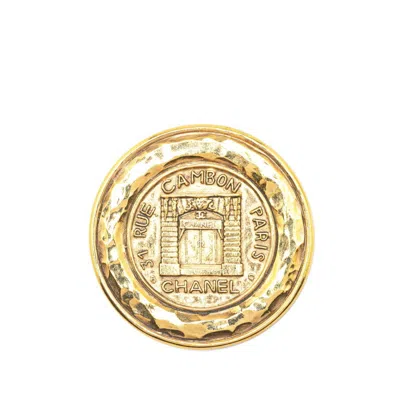 Pre-owned Chanel Cambon Brooch () In Gold
