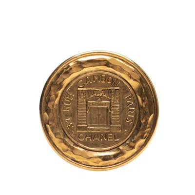 Pre-owned Chanel Cambon Brooch () In Gold