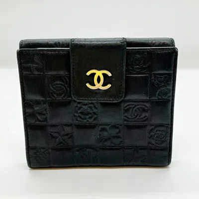 Pre-owned Chanel Camellia Black Leather Wallet (bi-fold) ()