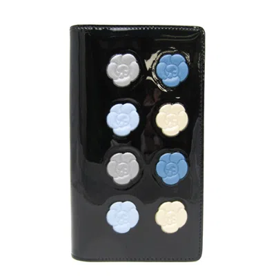 Pre-owned Chanel Camellia Black Patent Leather Wallet  ()