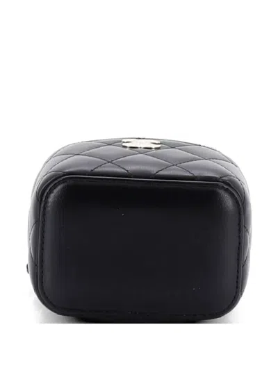 Pre-owned Chanel Camellia Bow Vanity Case With Chain Quilted Lambskin Mini Crossbody Bag In Black