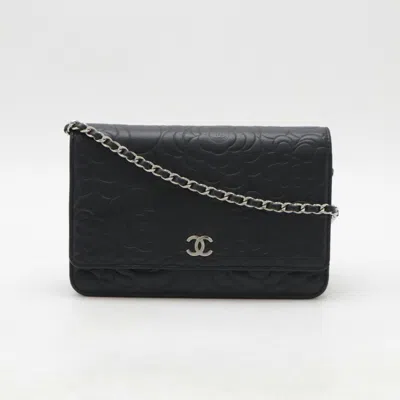 Pre-owned Chanel Camellia Leather Pochette Shoulder Bag () In Black