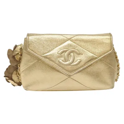 Pre-owned Chanel Camellia Leather Shoulder Bag () In Gold