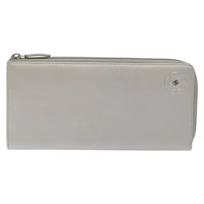 Pre-owned Chanel Camellia Silver Leather Wallet  ()