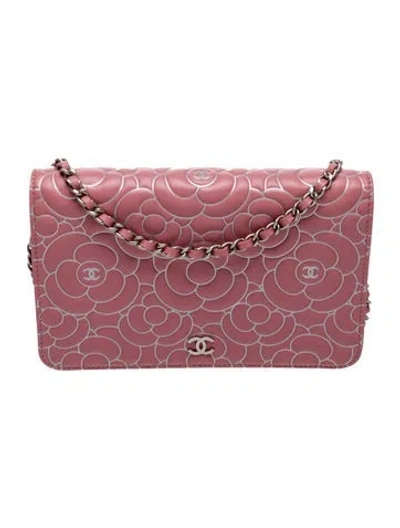 Pre-owned Chanel Camellia Wallet On Chain In Purple