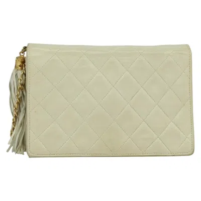 Pre-owned Chanel Camera White Leather Clutch Bag ()
