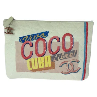 Pre-owned Chanel Canvas Clutch Bag () In Multi