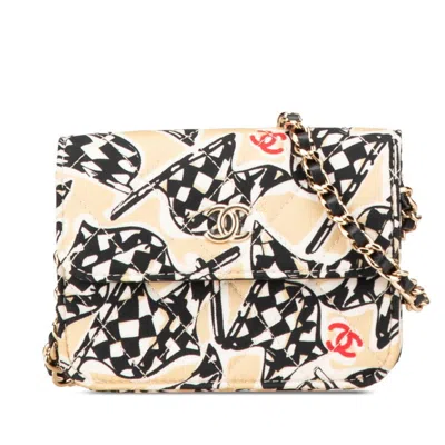 Pre-owned Chanel Canvas Leather Shoulder Bag () In Multi
