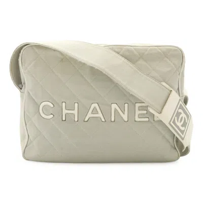 Pre-owned Chanel Canvas Leather Shoulder Bag () In Multi