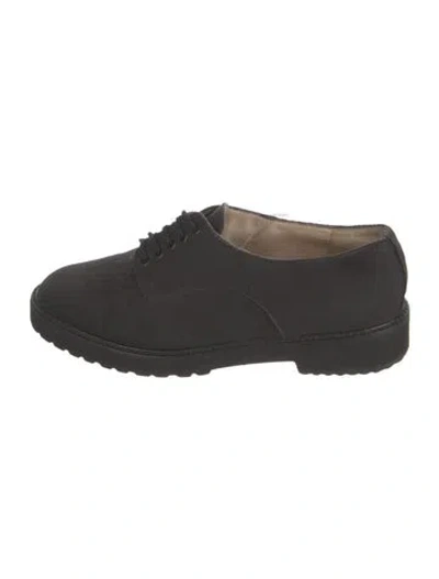 Pre-owned Chanel Canvas Oxfords In Black