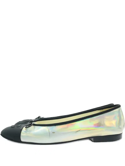 Pre-owned Chanel Cap-toe Ballet Flats In Gray