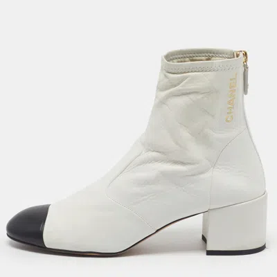 Pre-owned Chanel Cap Toe Zip Size 40 Off White/black Leather Ankle Length Boots
