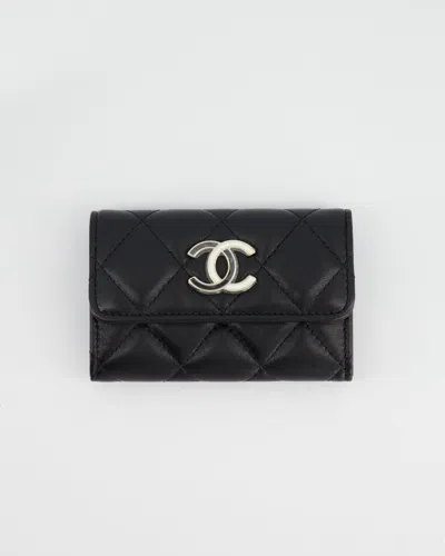 Pre-owned Chanel Card & Coin Holder In Lambskin Leather With Cc Logo In Black