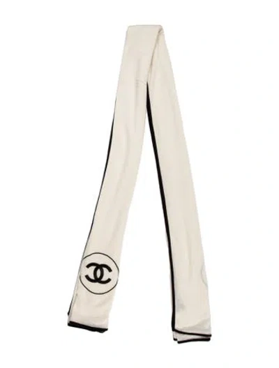 Pre-owned Chanel Cashmere 2015 Shawl In Neutrals
