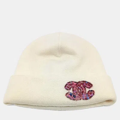 Pre-owned Chanel Cashmere Beanie In Sand