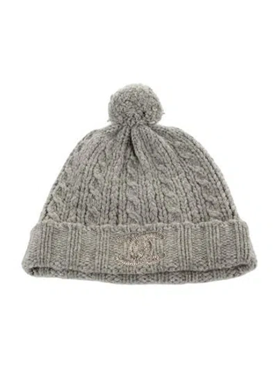 Pre-owned Chanel Cashmere Cc Beanie In Gray
