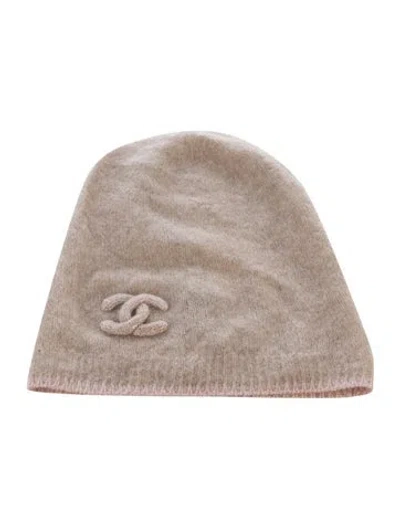 Pre-owned Chanel Cashmere Cc Beanie In Metallic/neutrals