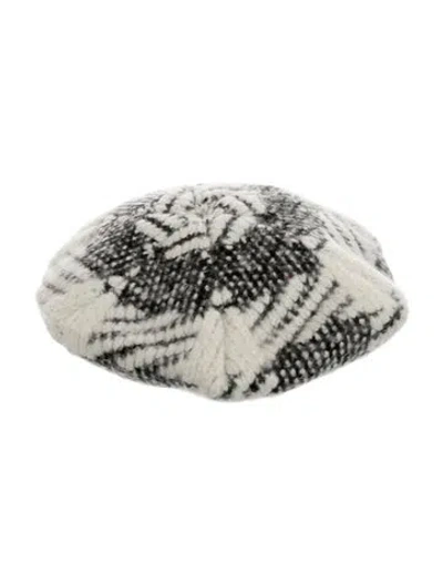 Pre-owned Chanel Cashmere Cc Beret In Neutral