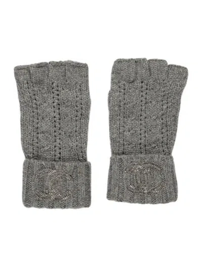 Pre-owned Chanel Cashmere Chain Link Fingerless Gloves In Gray