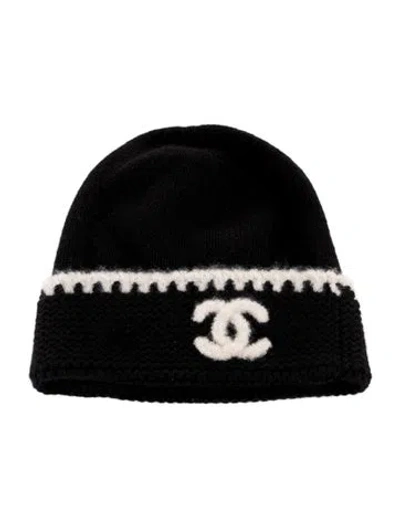 Pre-owned Chanel Cashmere Knit Cc Beanie W/tags In Black