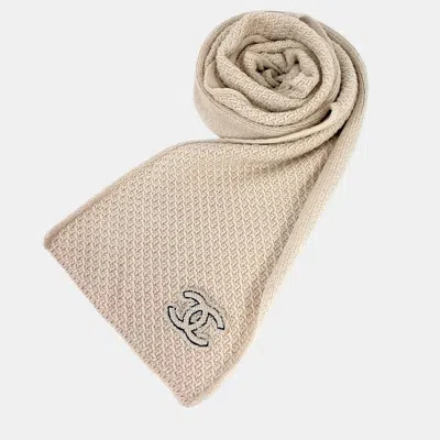 Pre-owned Chanel Cashmere Scarf In White