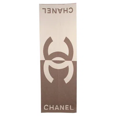 Pre-owned Chanel Cashmere Shawl Cc Logo Reversible In Sand