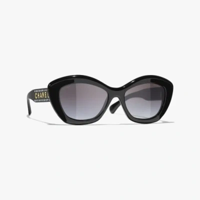 Chanel Cat Eye Sunglasses In Black
