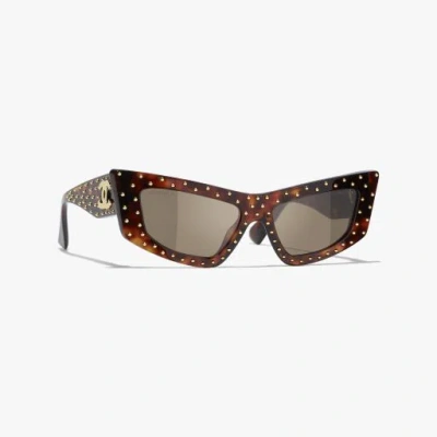 Chanel Cat Eye Sunglasses In Tortoise