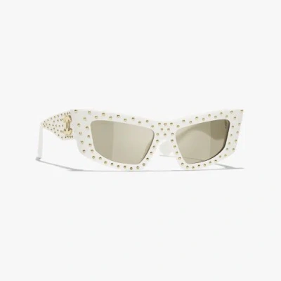 Chanel Cat Eye Sunglasses In White