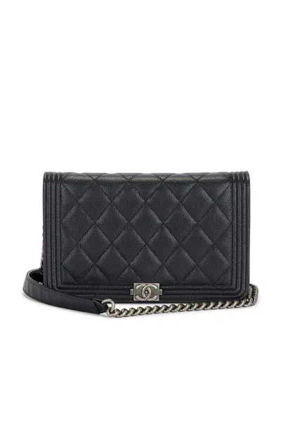 Pre-owned Chanel Caviar Boy Wallet On Chain In Black