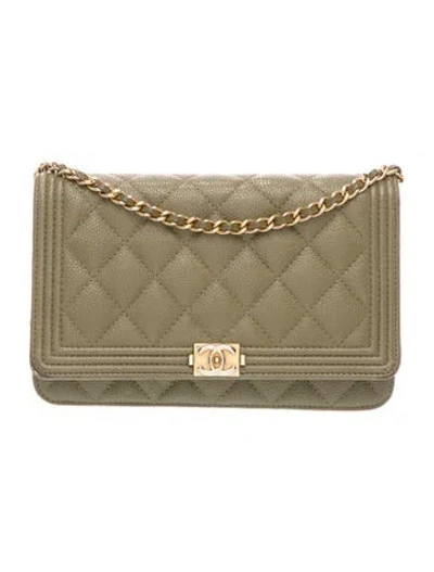 Pre-owned Chanel Caviar Boy Wallet On Chain In Green