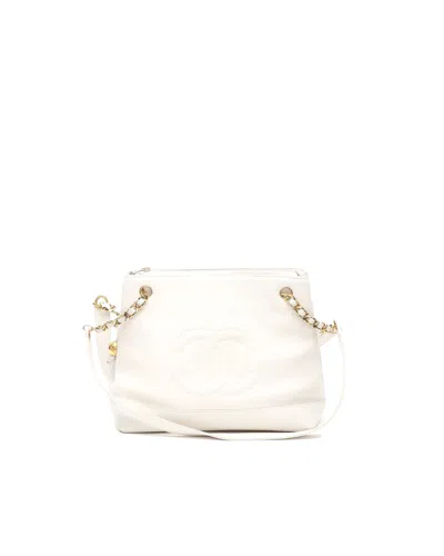 Pre-owned Chanel Caviar Cc Shoulder Bag In White