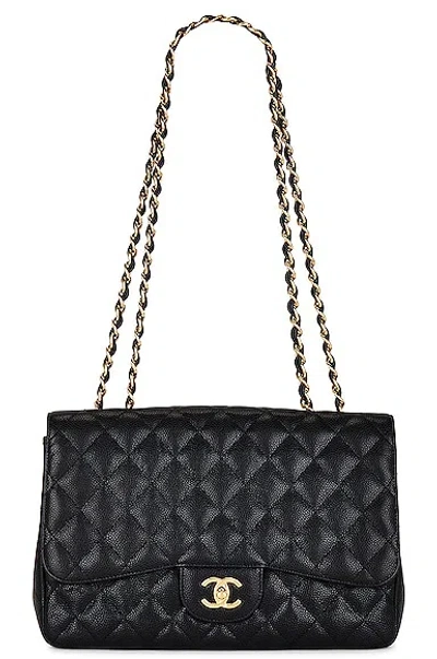 Pre-owned Chanel Caviar Decamatlasse Shoulder Bag In Black