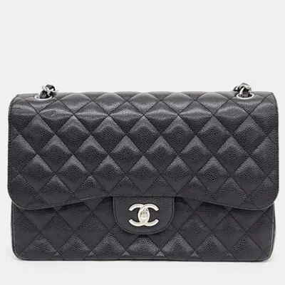 Pre-owned Chanel Caviar Classic Jumbo Crossbody Bag In Black