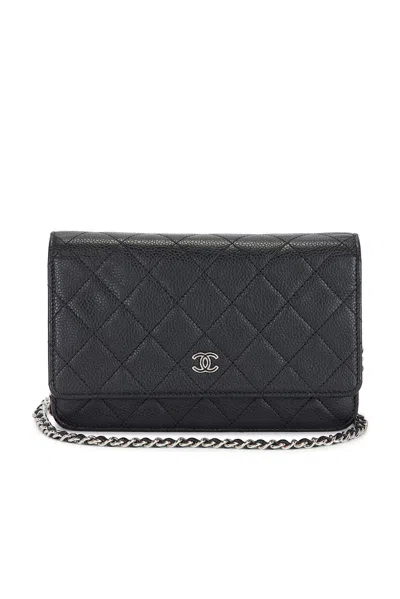 Pre-owned Chanel Caviar Classic Wallet On Chain In Black