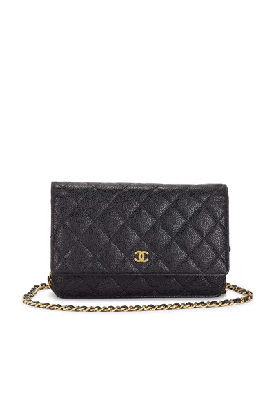 Pre-owned Chanel Caviar Classic Wallet On Chain In Black