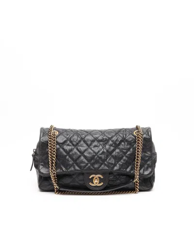 Pre-owned Chanel Caviar Jumbo Easy Flap Bag In Black