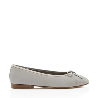 Pre-owned Chanel Caviar Leather Cc Cap Toe Ballet Flats In Gray